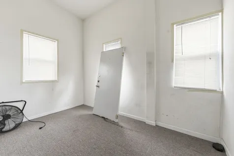 327 South Richmond Street Chicago IL 60612