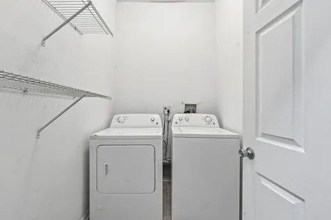 327 South Richmond Street Chicago IL 60612