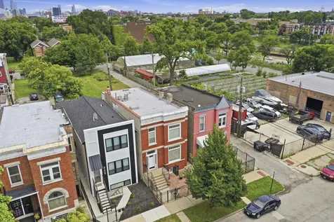 327 South Richmond Street Chicago IL 60612