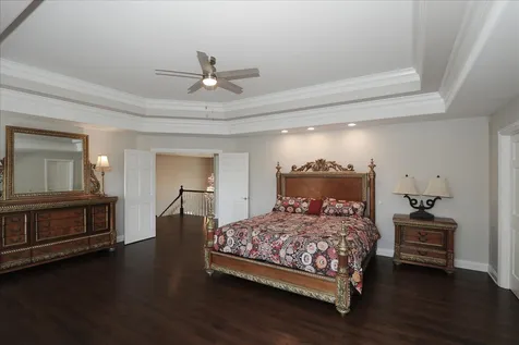 5N523 East Lakeview Circle St. Charles IL 60175