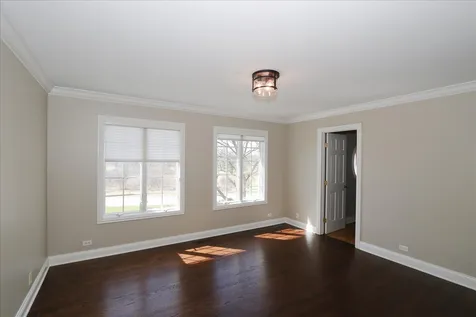 5N523 East Lakeview Circle St. Charles IL 60175