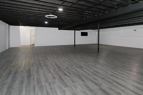 5N523 East Lakeview Circle St. Charles IL 60175