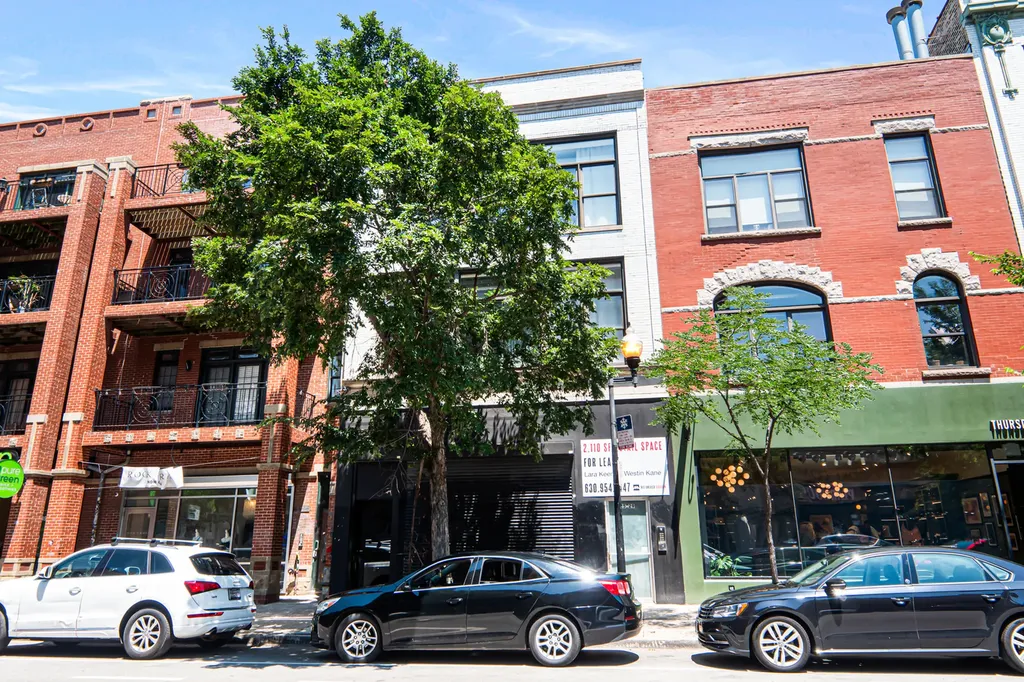 1525 North Milwaukee Avenue Chicago IL 60622