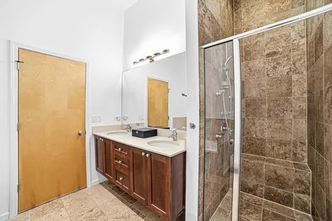 1525 North Milwaukee Avenue Chicago IL 60622