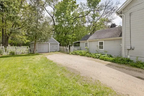 15125 South Dillman Street Plainfield IL 60544