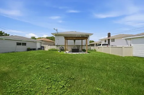 4517 110TH Place Oak Lawn IL 60453