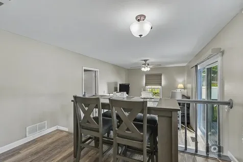 392 Basswood Court Carol Stream IL 60188