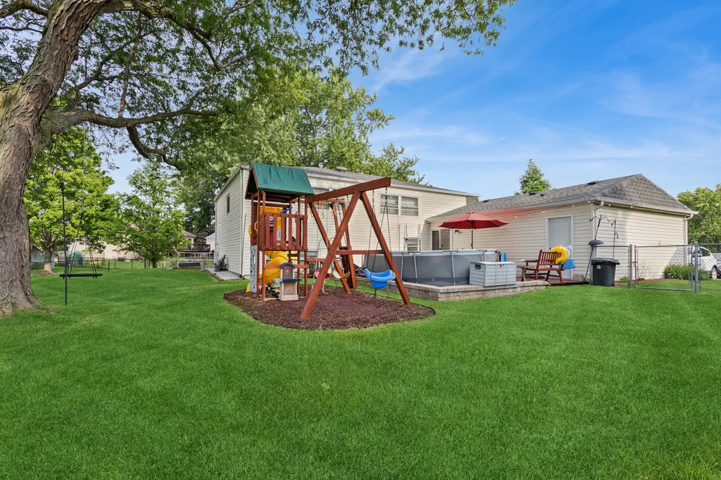 330 Shield Court Bolingbrook IL 60440