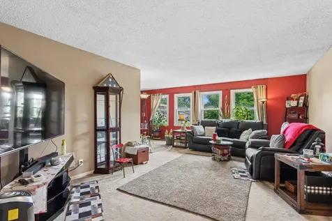 330 Shield Court Bolingbrook IL 60440