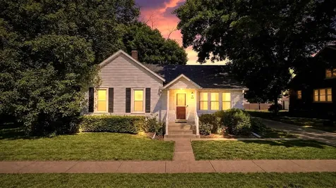 313 North 3rd Avenue Morton IL 61550