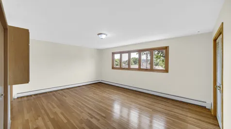 9236 South Karlov Avenue Oak Lawn IL 60453