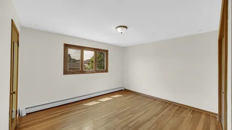 9236 South Karlov Avenue Oak Lawn IL 60453