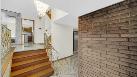 9236 South Karlov Avenue Oak Lawn IL 60453