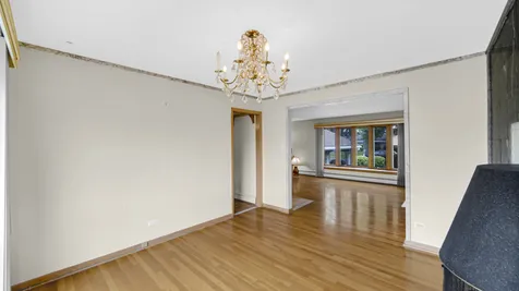 9236 South Karlov Avenue Oak Lawn IL 60453