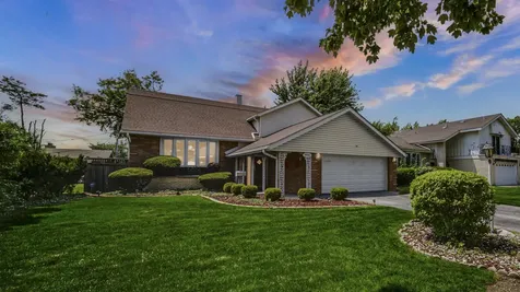 9236 South Karlov Avenue Oak Lawn IL 60453