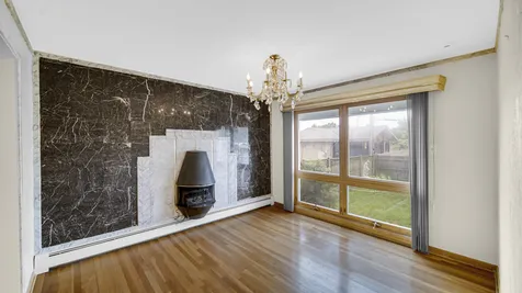 9236 South Karlov Avenue Oak Lawn IL 60453