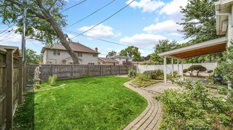 9236 South Karlov Avenue Oak Lawn IL 60453