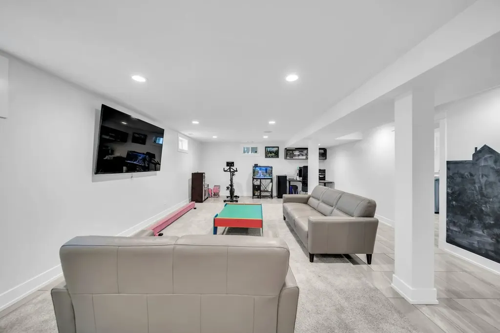 13513 South 84th Avenue Orland Park IL 60462
