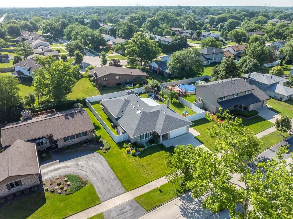 13513 South 84th Avenue Orland Park IL 60462