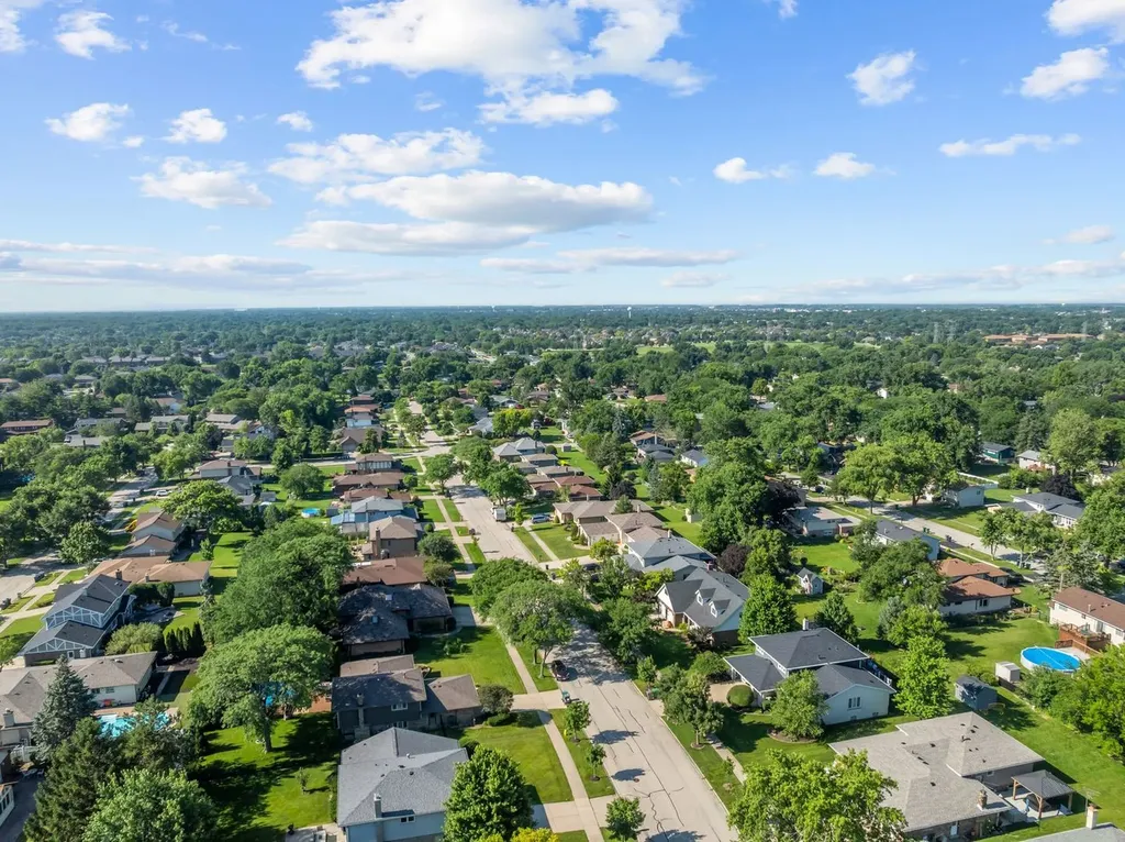 13513 South 84th Avenue Orland Park IL 60462