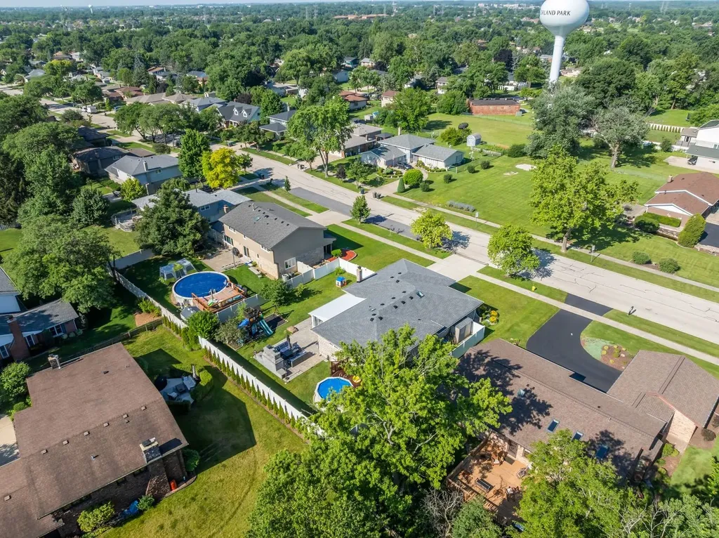 13513 South 84th Avenue Orland Park IL 60462