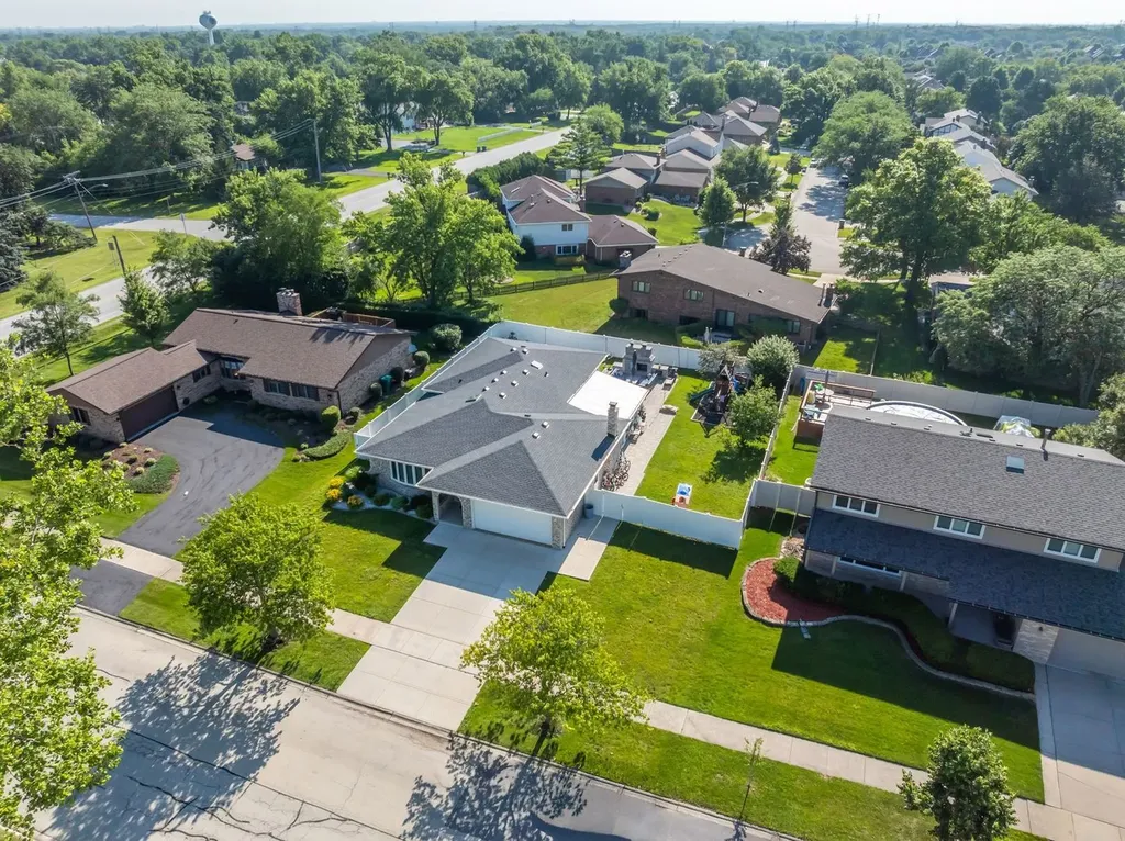 13513 South 84th Avenue Orland Park IL 60462