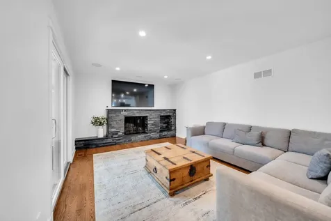 13513 South 84th Avenue Orland Park IL 60462