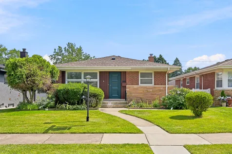 5107 Fairview Lane Skokie IL 60077