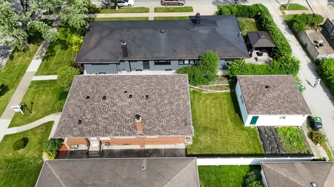 5107 Fairview Lane Skokie IL 60077