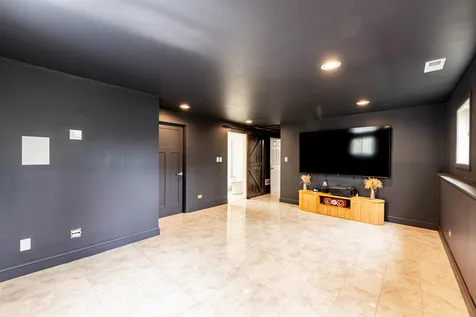 17W667 Lorraine Avenue Addison IL 60101