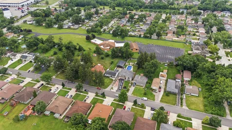 17W667 Lorraine Avenue Addison IL 60101