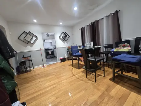 11515 South Eggleston Avenue Chicago IL 60628