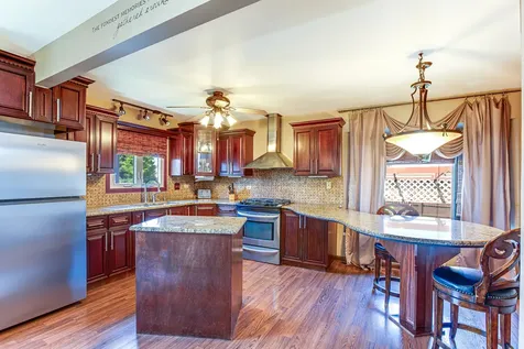16624 Henry Lane Tinley Park IL 60477