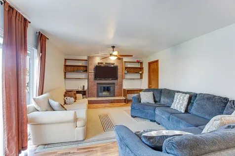 16624 Henry Lane Tinley Park IL 60477