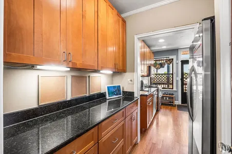 6209 North Mozart Street Chicago IL 60659