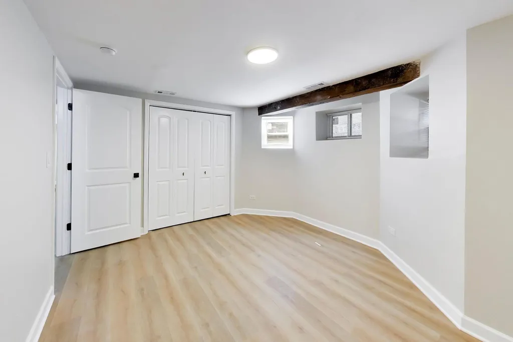 1033 South Claremont Avenue Chicago IL 60612