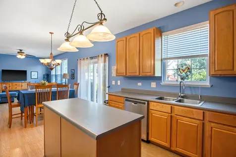 2460 Hartfield Drive Montgomery IL 60538