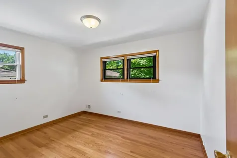 242 North Greenview Avenue Mundelein IL 60060