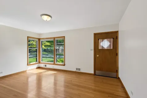 242 North Greenview Avenue Mundelein IL 60060