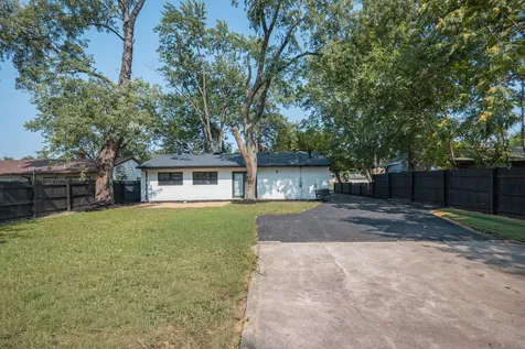 16516 Turner Avenue Markham IL 60428
