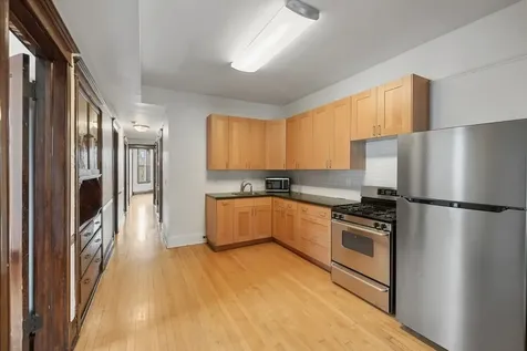 3213 South Lituanica Avenue Chicago IL 60608