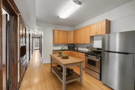 3213 South Lituanica Avenue Chicago IL 60608