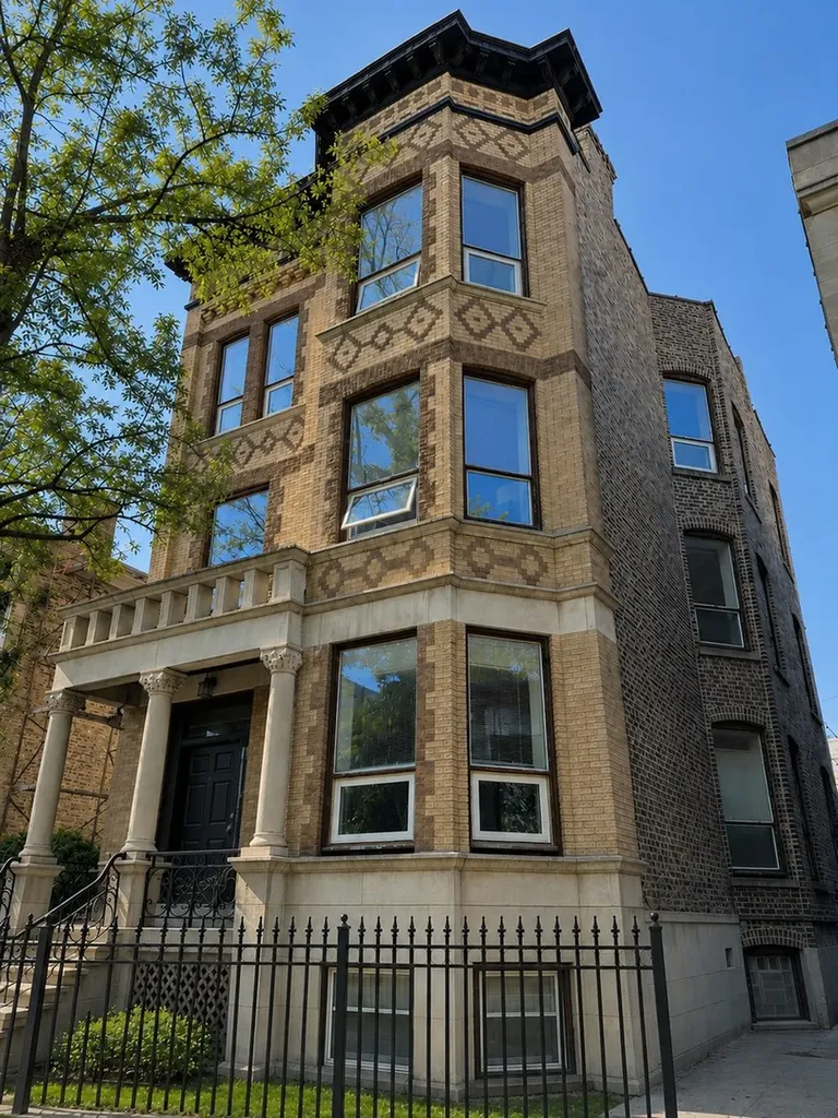 848 West George Street Chicago IL 60657