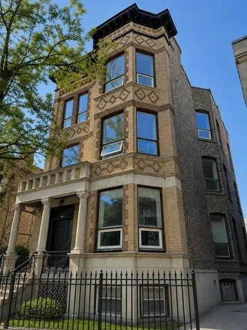848 West George Street Chicago IL 60657
