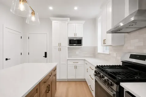 848 West George Street Chicago IL 60657