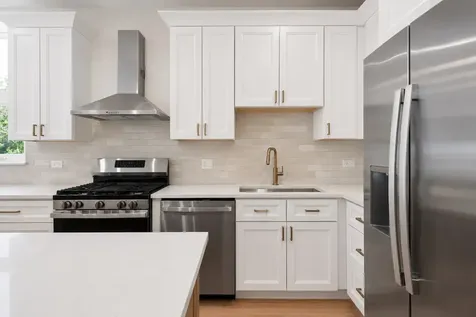 848 West George Street Chicago IL 60657