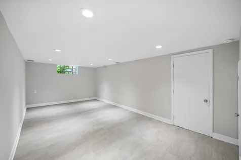 6711 North Monticello Avenue Lincolnwood IL 60712