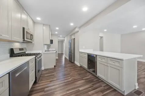 6711 North Monticello Avenue Lincolnwood IL 60712