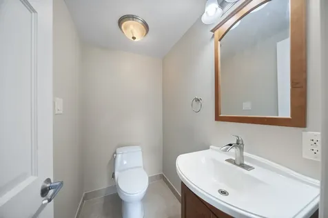 6711 North Monticello Avenue Lincolnwood IL 60712