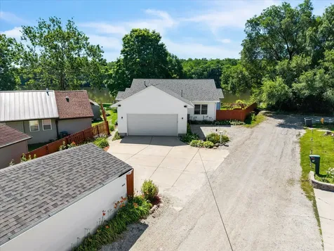 4629 34TH Street Rock Island IL 61201